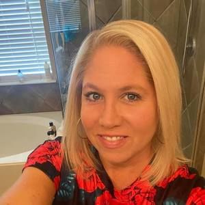 Meet your Posher, Traci